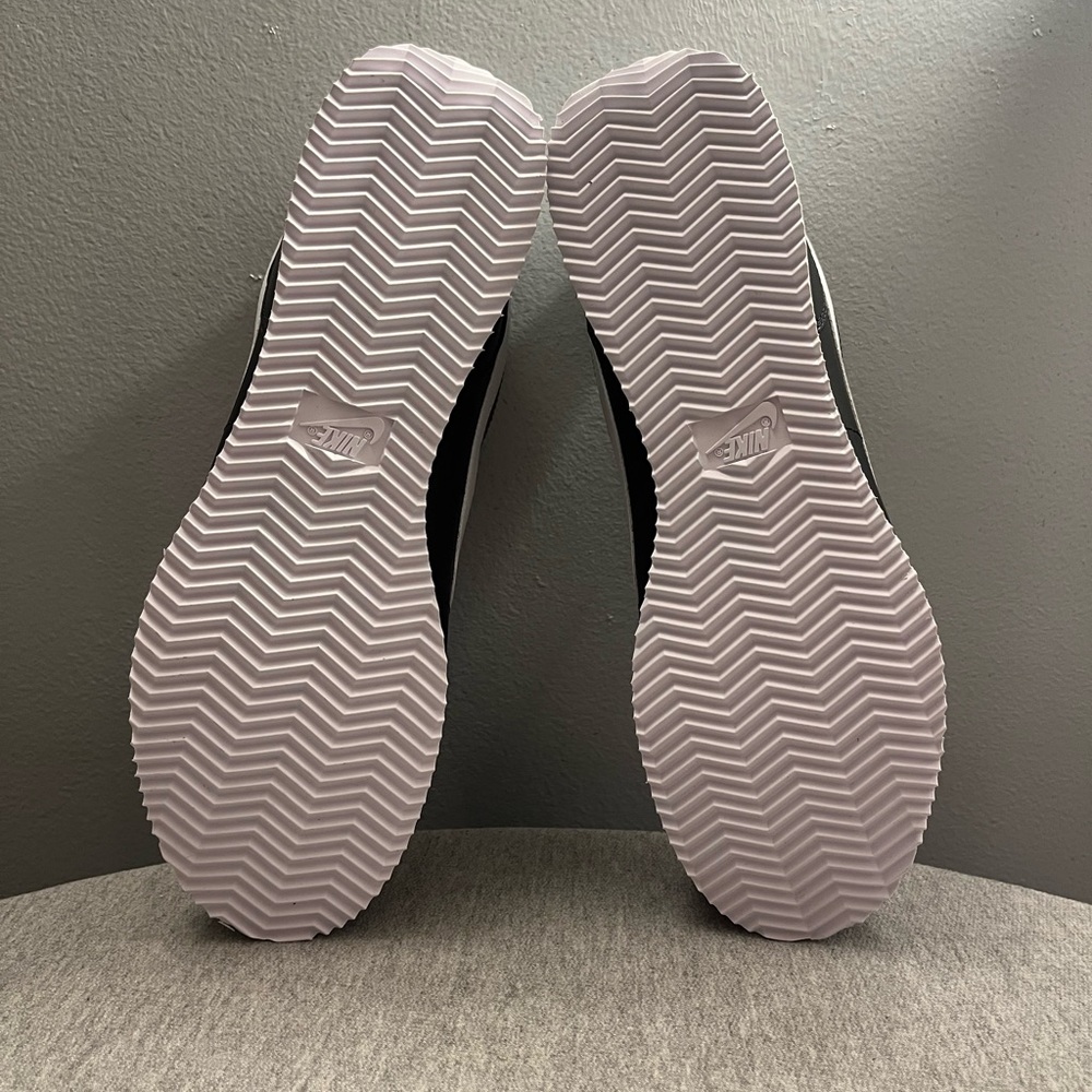 Nike Cortez Black White Sneaker Men's Athletic Shoe Size 11.5 DM4044 001 - Picture 7 of 11